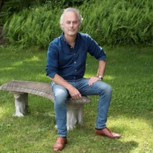 Еймър Тауълс