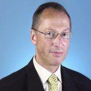 Найджъл Холис